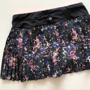 Lululemon workout skirt, built-in shorts